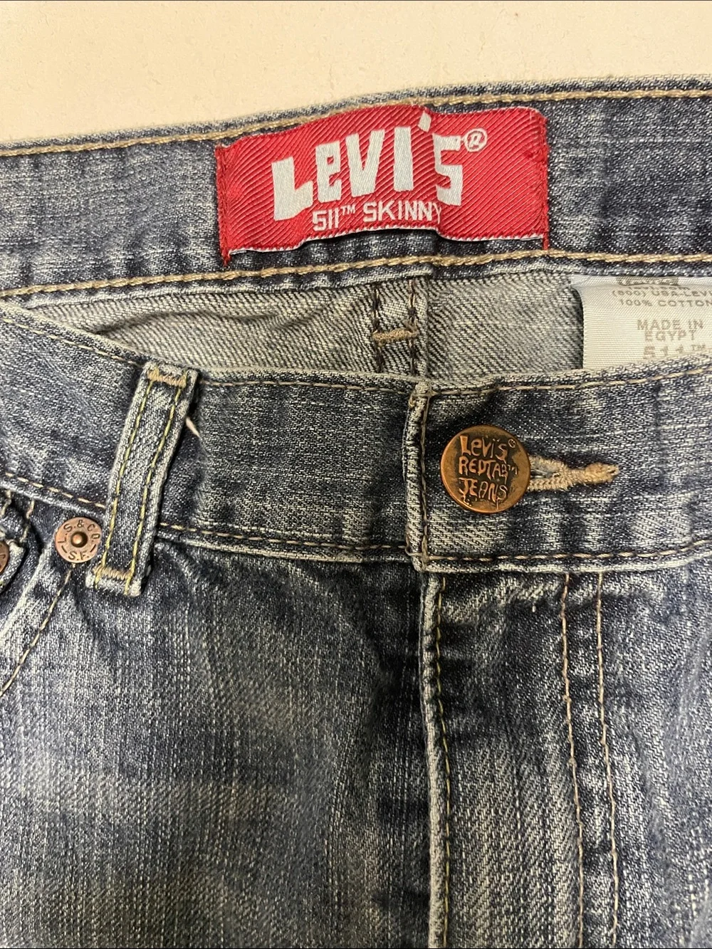 Levis men’s authentic